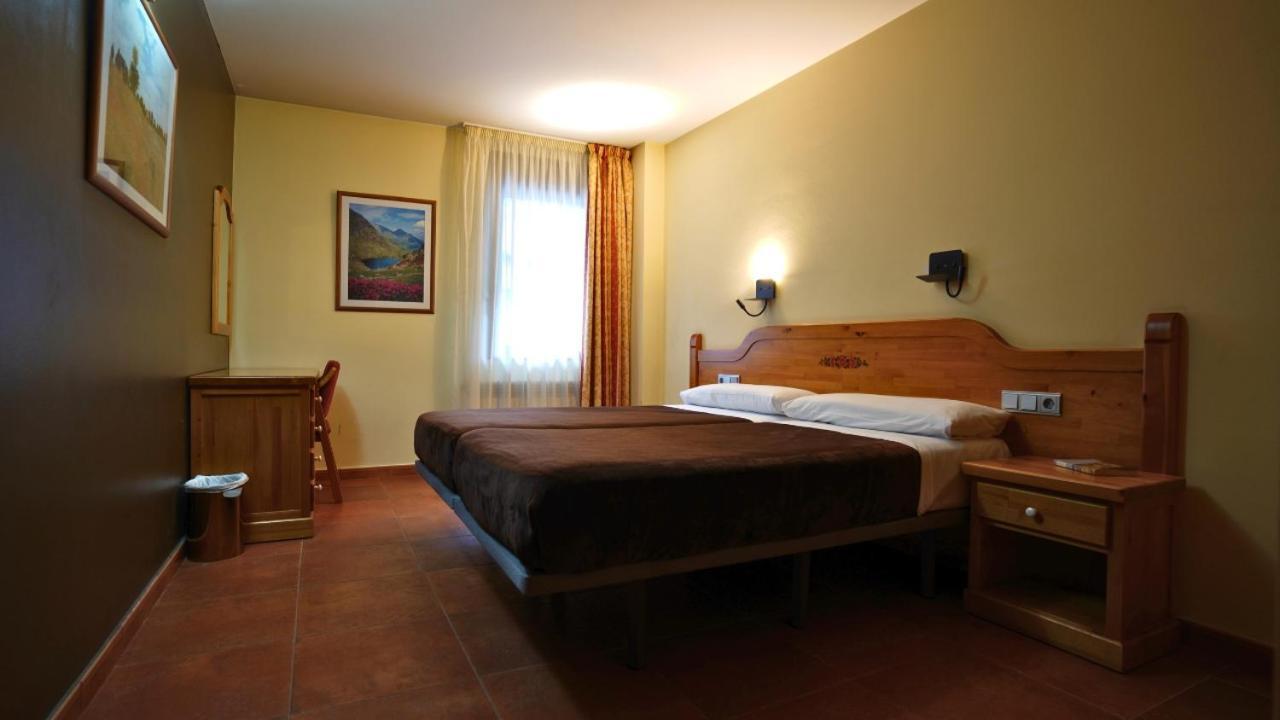 Apartaments Sant Moritz Arinsal Exterior foto