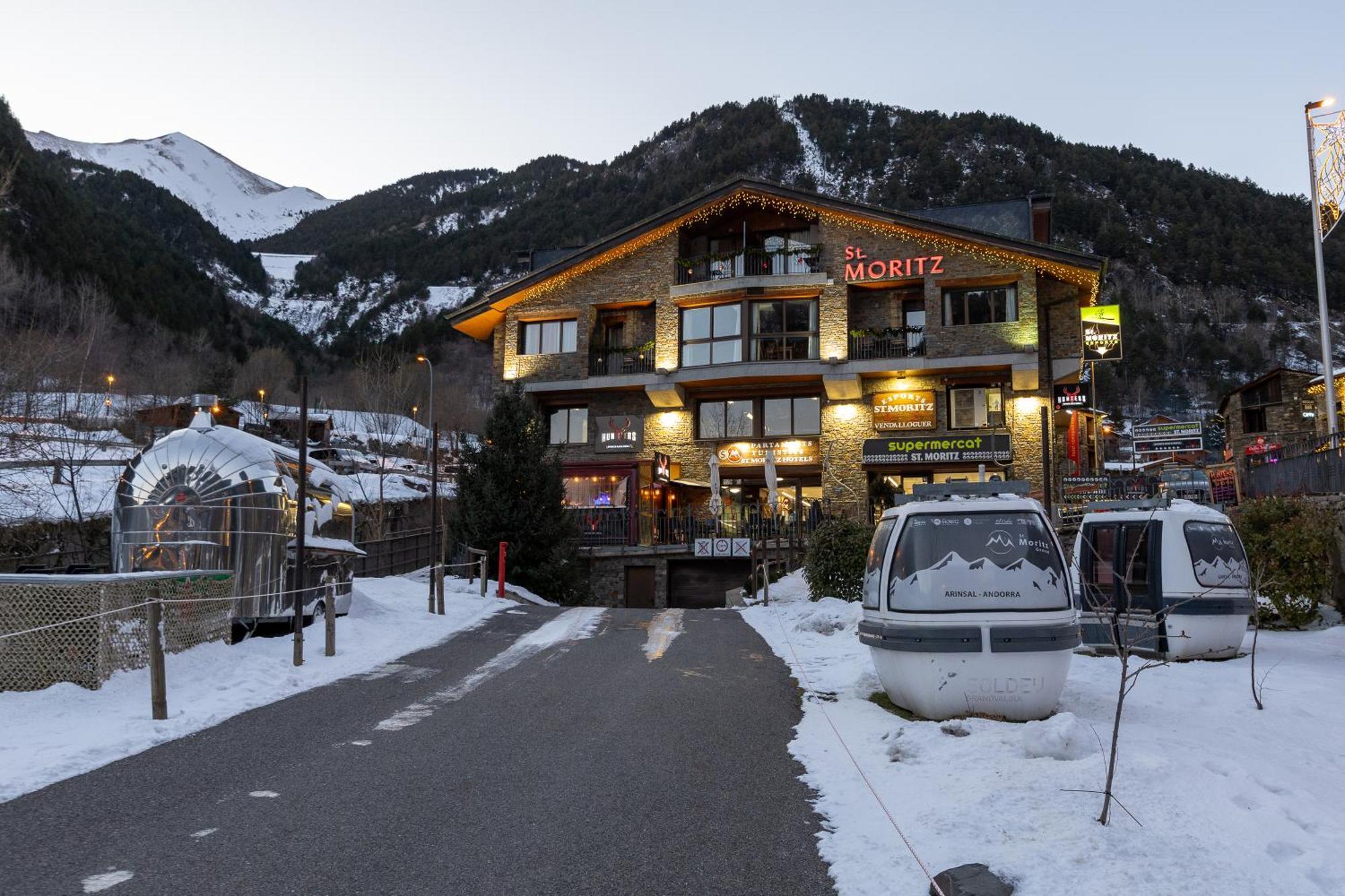 Apartaments Sant Moritz Arinsal Exterior foto