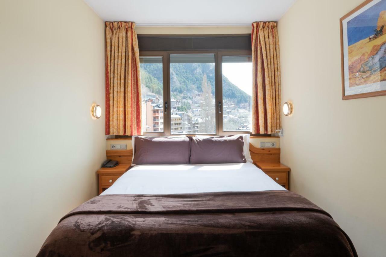 Apartaments Sant Moritz Arinsal Exterior foto